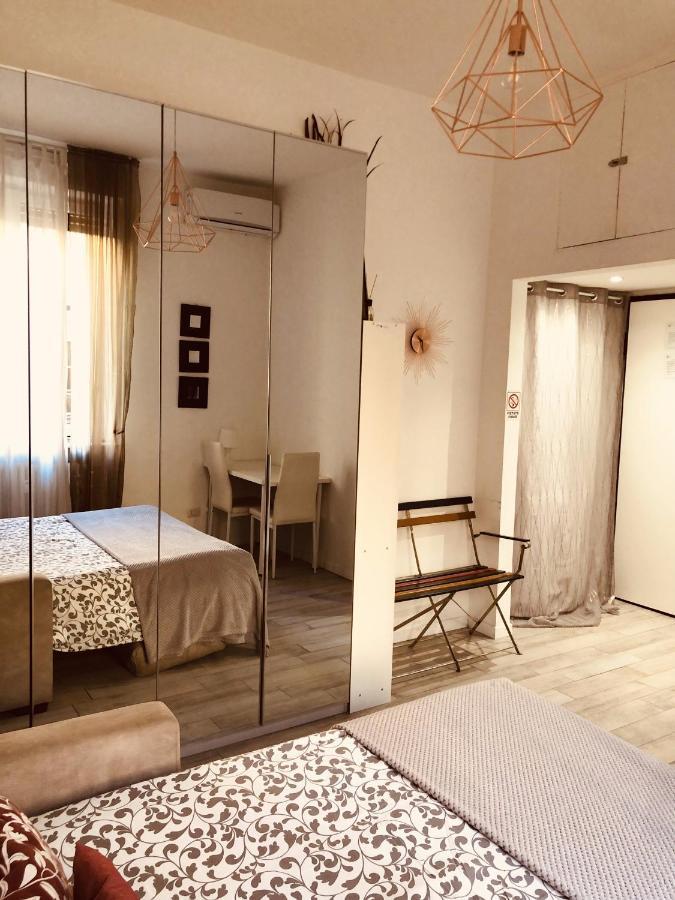 Joy House -Central City Near Metro Arco Della Pace Brera-Entire Apartment Perfect For Work & Play, Nightlife With Ac & Fast Wifi Welcome To The Cool Joy House! Milão Exterior foto