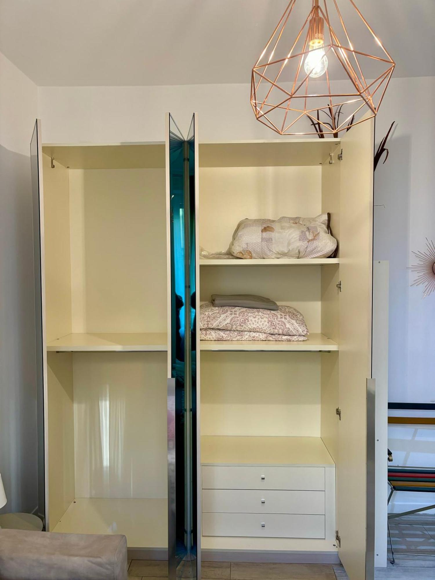 Joy House -Central City Near Metro Arco Della Pace Brera-Entire Apartment Perfect For Work & Play, Nightlife With Ac & Fast Wifi Welcome To The Cool Joy House! Milão Exterior foto