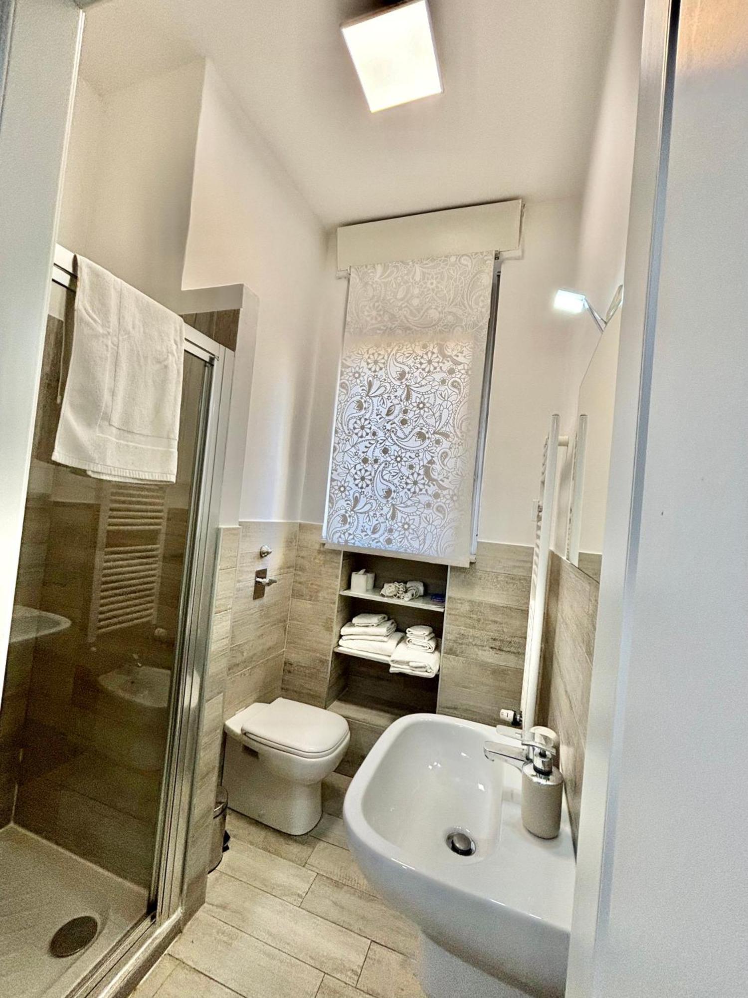 Joy House -Central City Near Metro Arco Della Pace Brera-Entire Apartment Perfect For Work & Play, Nightlife With Ac & Fast Wifi Welcome To The Cool Joy House! Milão Exterior foto